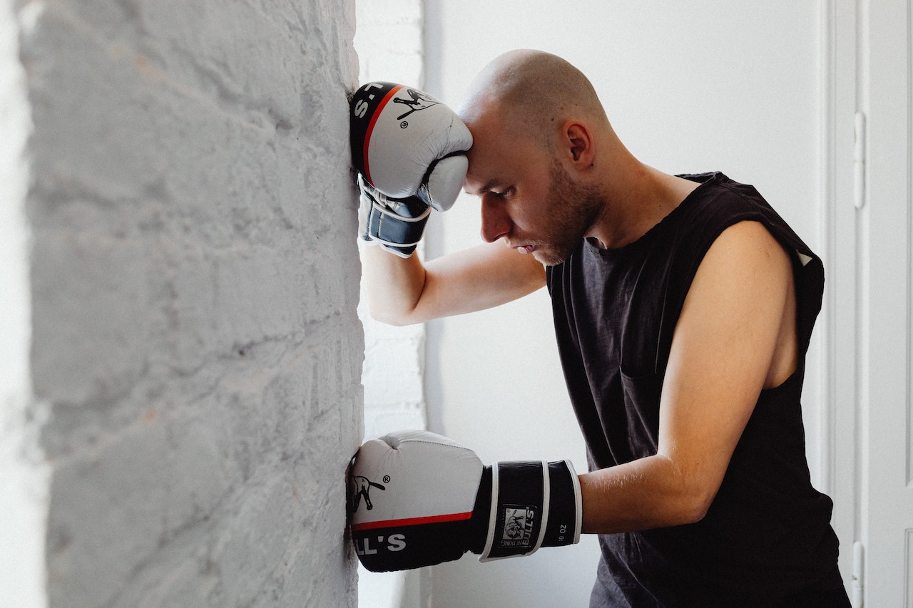 10 Early Warning Signs Athletes Are About To Leave Your Combat Gym